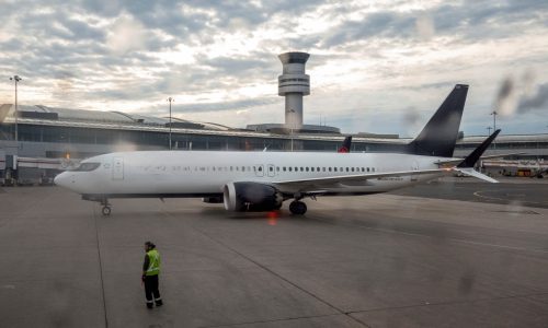 CANADA-AIRLINES-AIR-CANADA - Edited